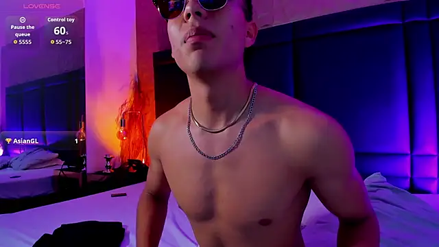 EthanSantori webcam show