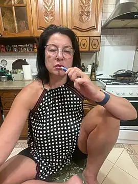Fiona06's Live XXX Chat