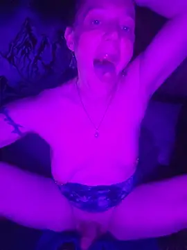 KaleighWyrd Show in webcam