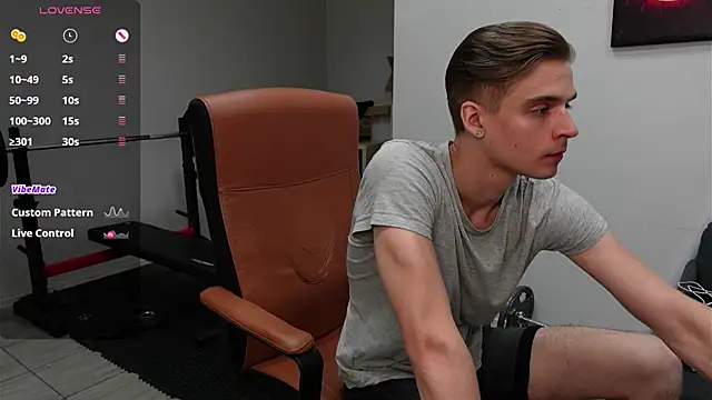 David_Heath's Live XXX Chat