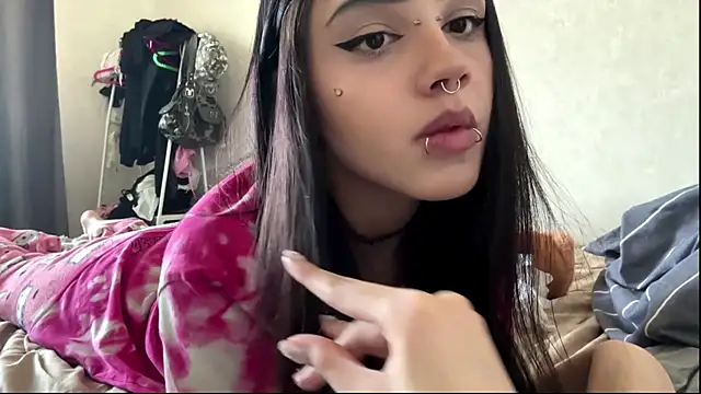 LouisePavlides Show Webcam
