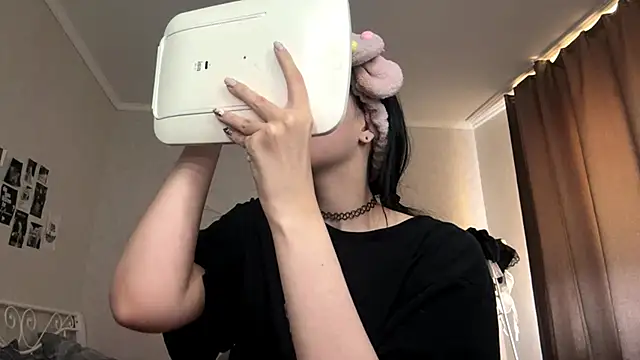 LouisePavlides Webcam show
