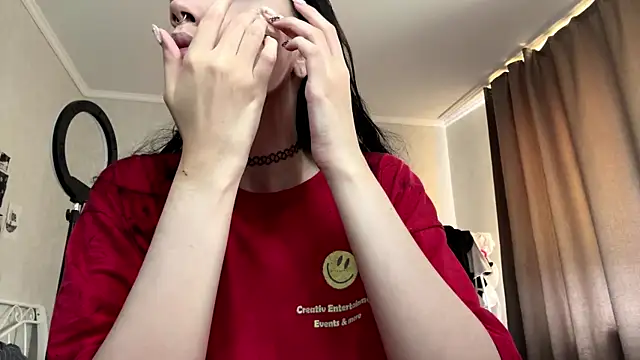 LouisePavlides 现场性爱视讯表演