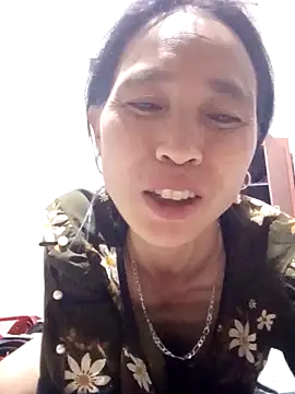 daily-ly Live Chatrum