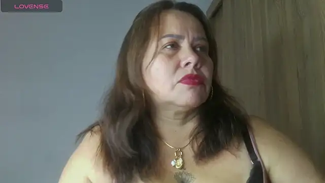 Chat +18 de dulce_anahi_ ao vivo