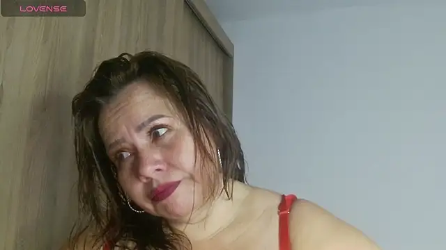 dulce_anahi_ Adlı Modelin Canlı XXX Sohbeti