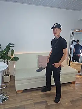 Darwinstark_'s Webcam Show