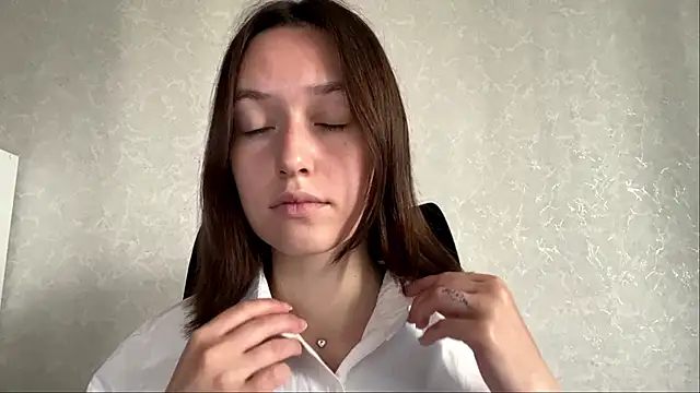 Pokój czatu na żywo – LisaSunrise