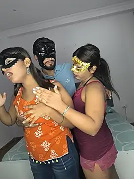 عرض كام Kayra_queenx