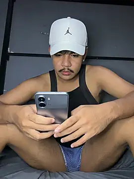 Dylannn_30 网络视讯表演