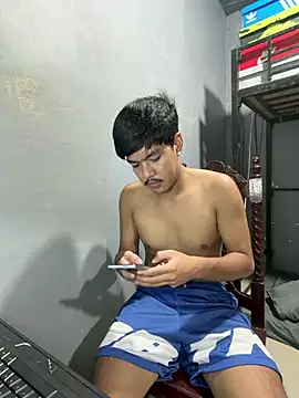 Dylannn_30 Pertunjukan Webcam