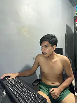 Dylannn_30 网络视讯表演