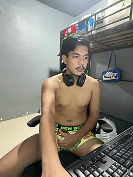Dylannn_30 Webcam Show
