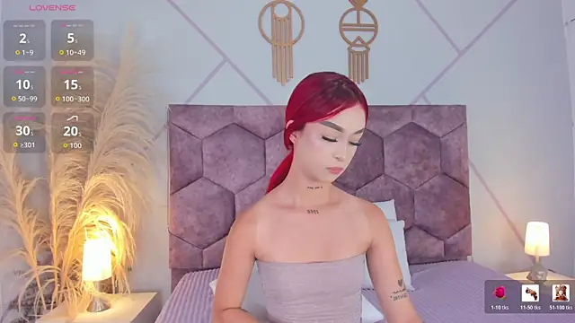 Chat +18 de _bella_rossee_ ao vivo