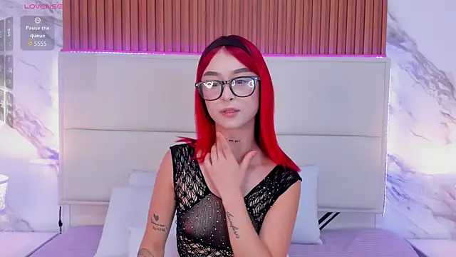 _bella_rossee_'s Webcam Show