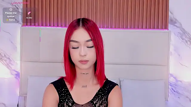 Chat +18 de _bella_rossee_ ao vivo
