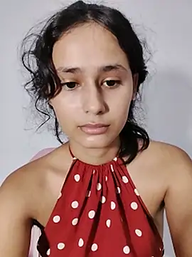Baby_Elisee Chat XXX in diretta