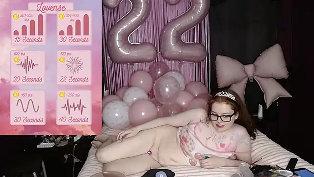 lolarae_xx Show in webcam