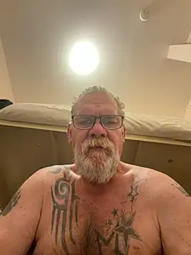 Caesar_Baxtern Webbikameraesitys