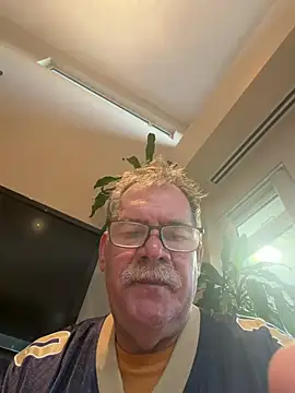 הופעת וובקאם של Caesar_Baxter