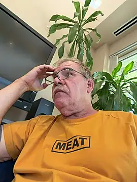 Caesar_Baxter Pertunjukan Webcam