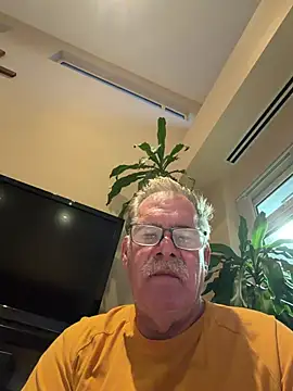 הופעת וובקאם של Caesar_Baxter