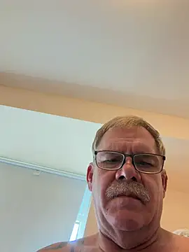Show de Caesar_Baxter na webcam