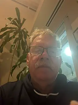 Caesar_Baxter webkamerás műsora