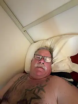 Show de Caesar_Baxter na webcam