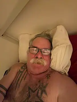 Caesar_Baxter Pertunjukan Webcam