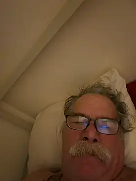 הופעת וובקאם של Caesar_Baxter