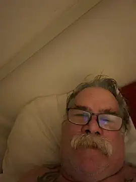 הופעת וובקאם של Caesar_Baxter