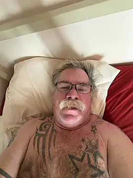 הופעת וובקאם של Caesar_Baxter