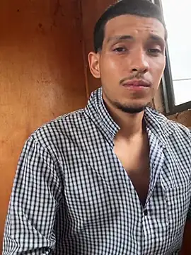 Guillermo618 webcam show