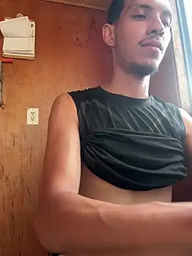 Guillermo618 Show in webcam