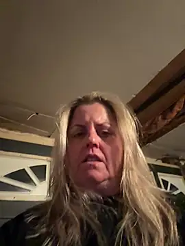 Milfshaker50 live-chat rom
