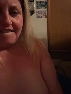 הופעת וובקאם של Milfshaker50