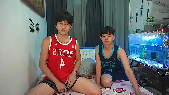 pure_yuno Show Webcam