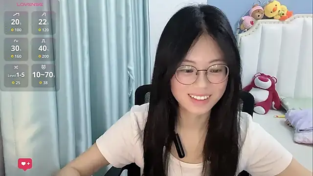Luna-666 Show in webcam