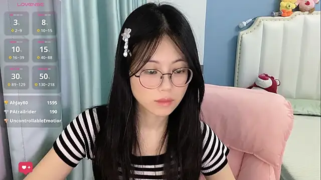 Luna-666 网络视讯表演