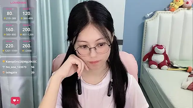 Luna-666 – Naživo XXX chat