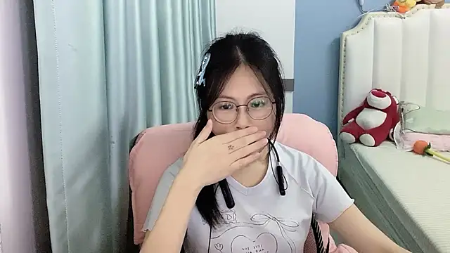 Luna-666 网络视讯表演