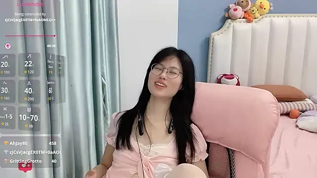Chat XXX en directo de Luna-666