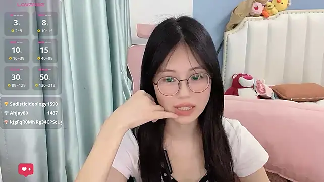 Luna-666 网络视讯表演