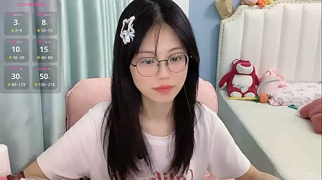 Luna-666 网络视讯表演