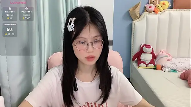 Luna-666's Webcam Show