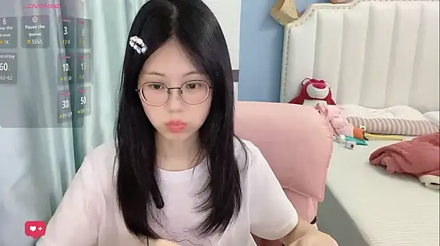 Luna-666 网络视讯表演