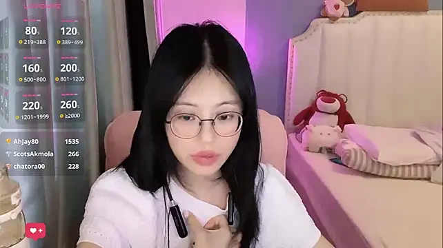 Luna-666 Chat XXX live