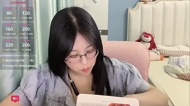 Luna-666's Webcam Show
