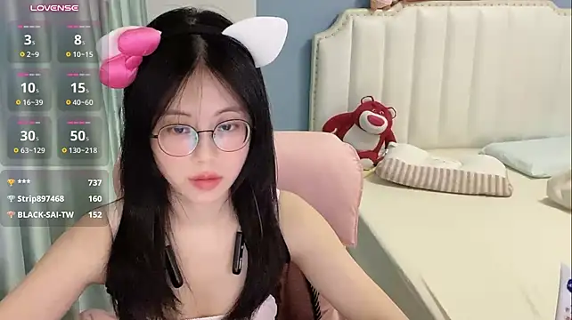Luna-666 Show in webcam